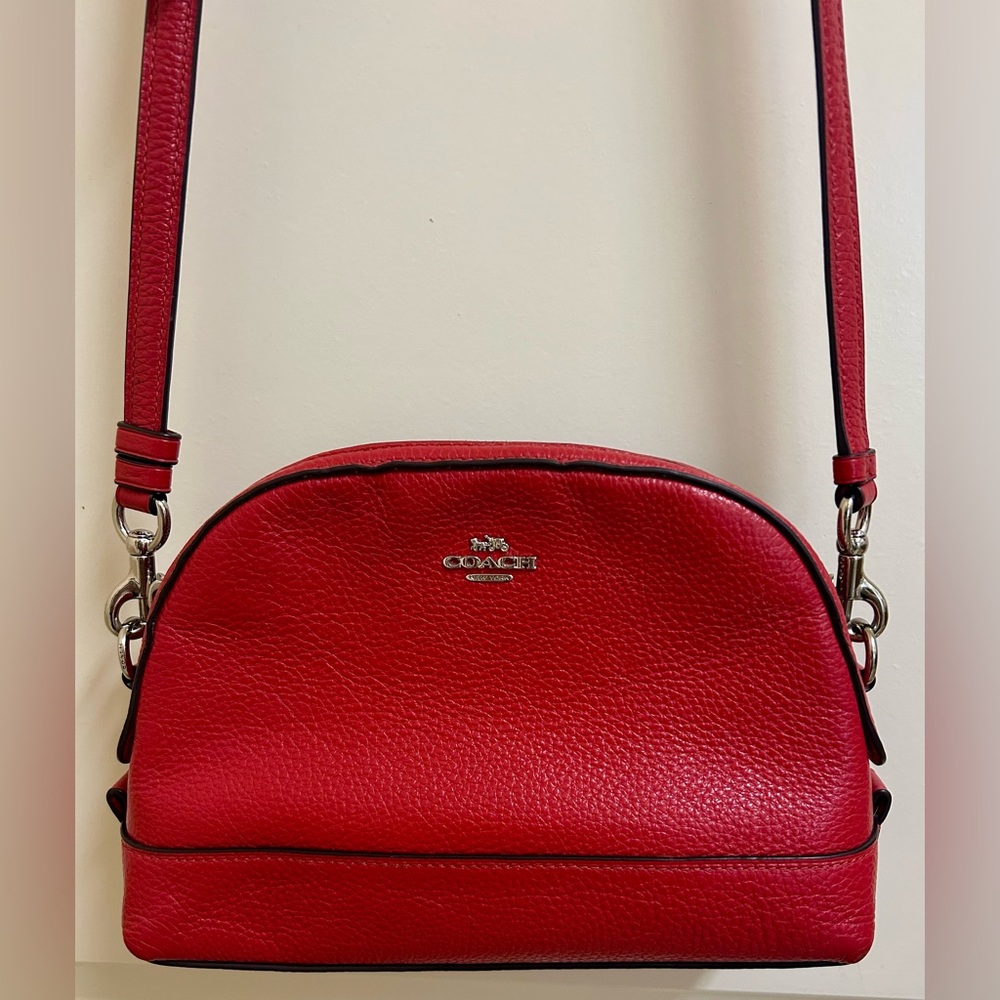 COACH #F76673 Red Pebbled Leather Dome Crossbody EUC